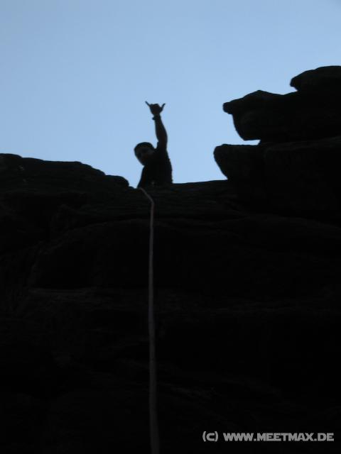 9736_Mauricio_on_top