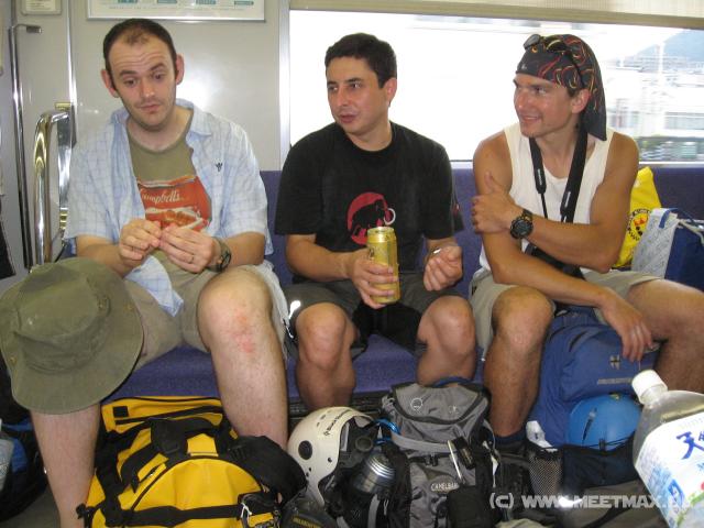 0094_In_the_train