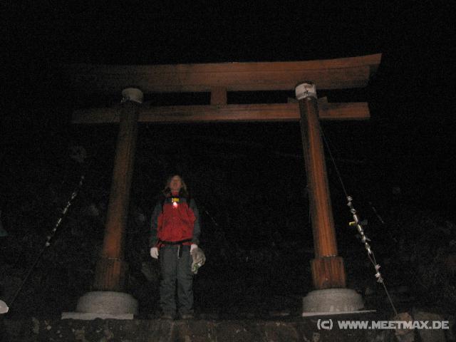 0392_Summit_torii