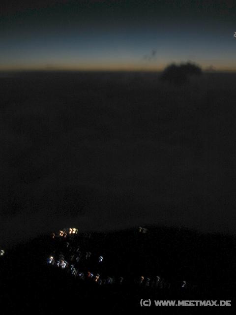 0398_The_crowds_ascending