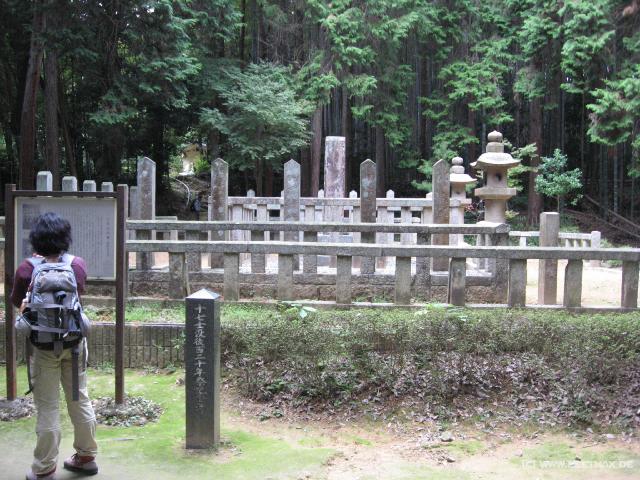 1125_Graves