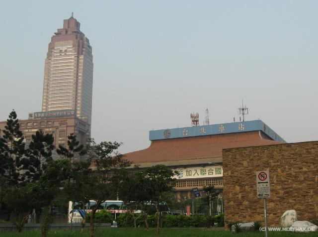 1207_Shin_Kong_Life_Tower_and_Main_Station