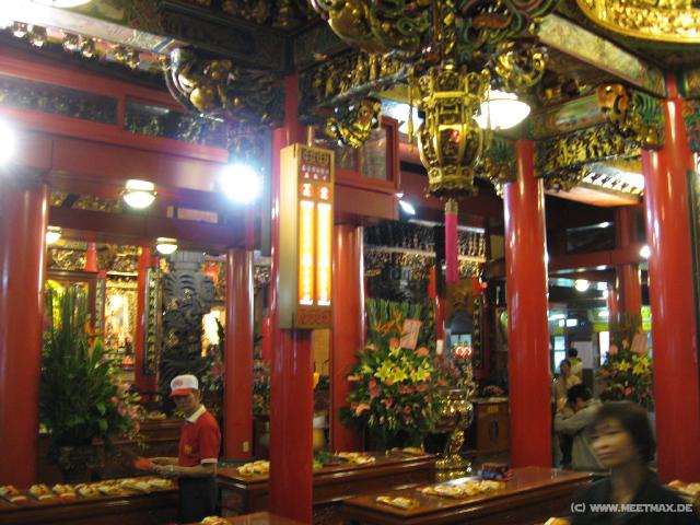 1407_Raohe_Street_temple