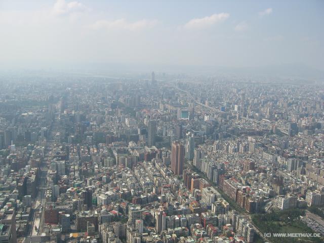1482_View_from_Taipei101_observation_deck