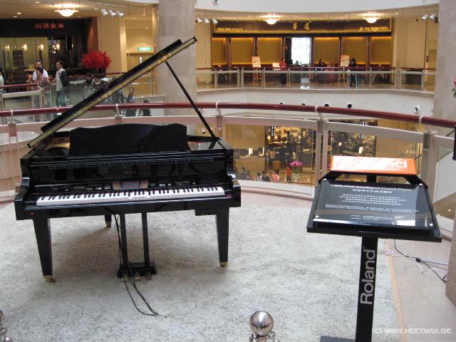 1485_Self-playing_piano