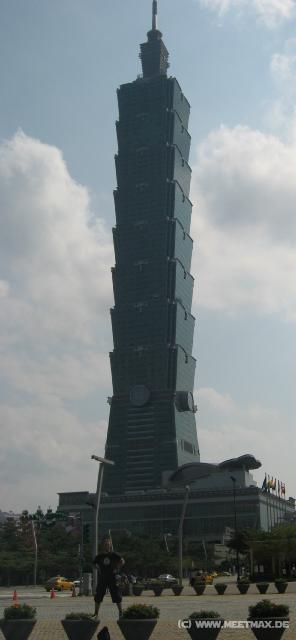 1491_Markus_and_Taipei101