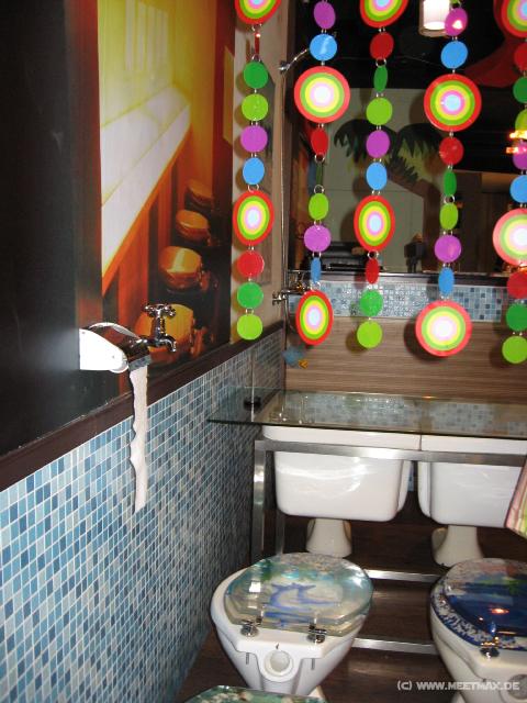 1596_Modern_Toilet_Restaurant