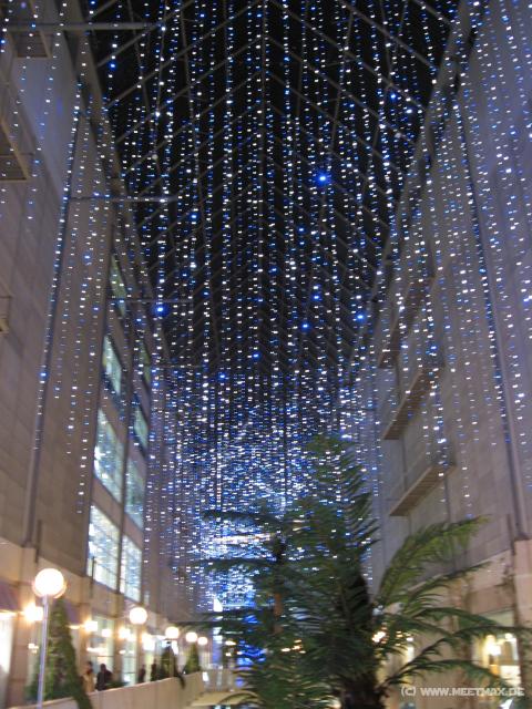 2434_Christmas_at_Kobe_Port