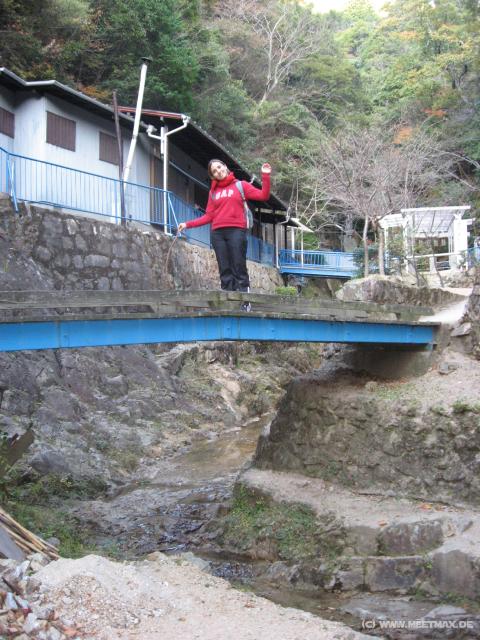3164_Elga_on_the_bridge