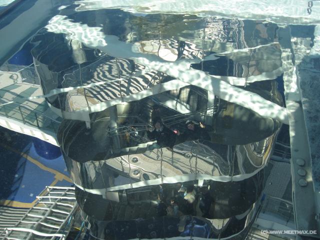 3273_Underwater
