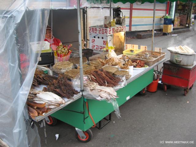 4402_Fishy_food