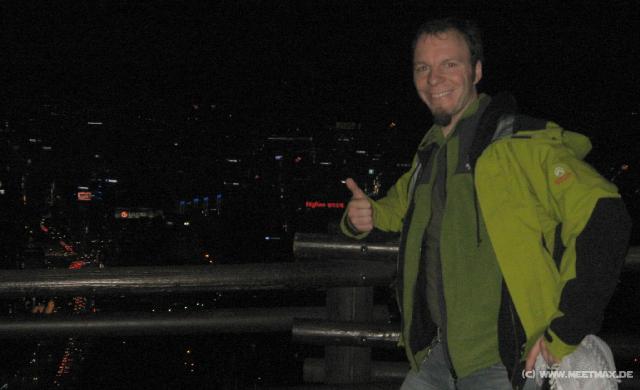 4541_Markus_by_night