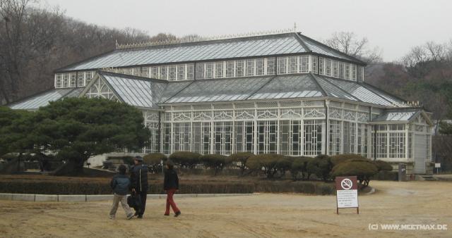 4628_Botanical_house
