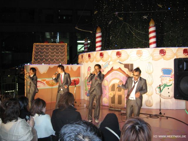 3031_Christmas_singers