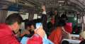 3159_Crowded_bus