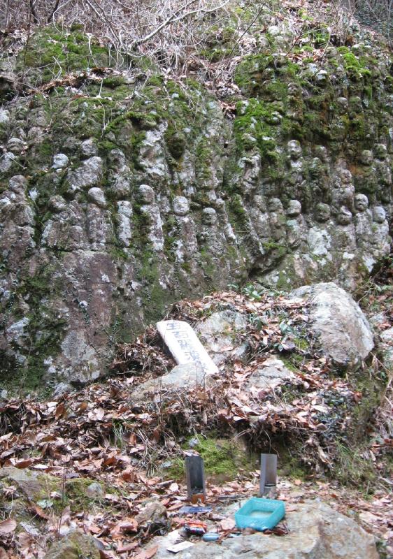 5248_Rock_Buddhas