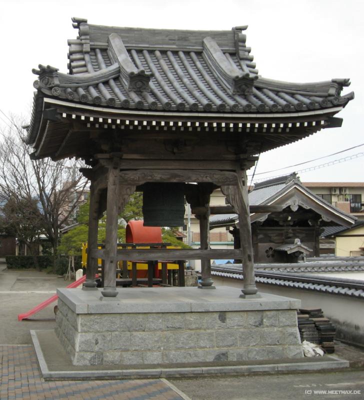 0237_Temple_playground