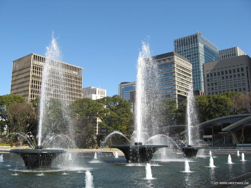 5855_Fountain_Park