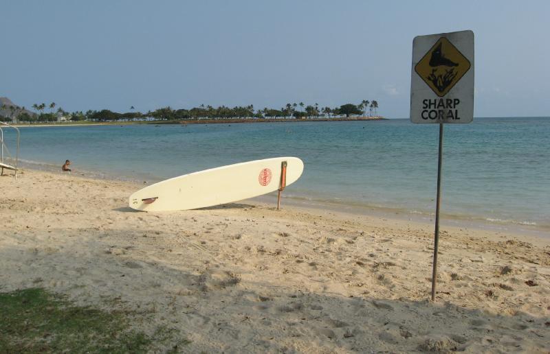8384_Beach_signs