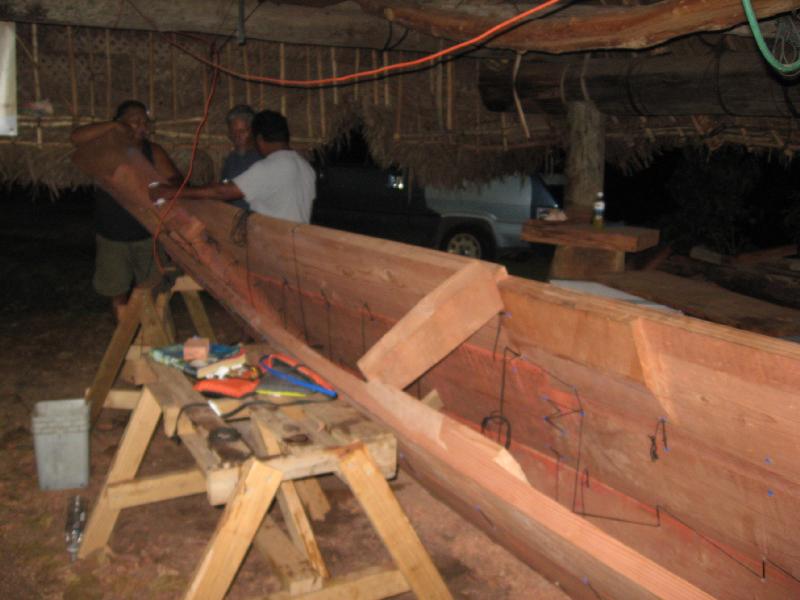 9004_Tasi_canoe