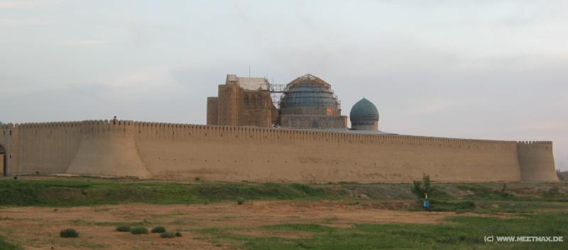9744_Yasaui_Mausoleum