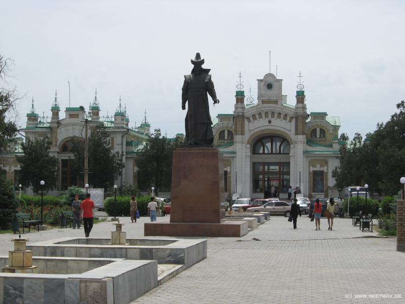 9760_Turkistan_station