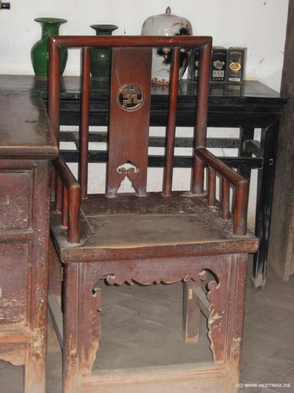 0273_Swastika_chair