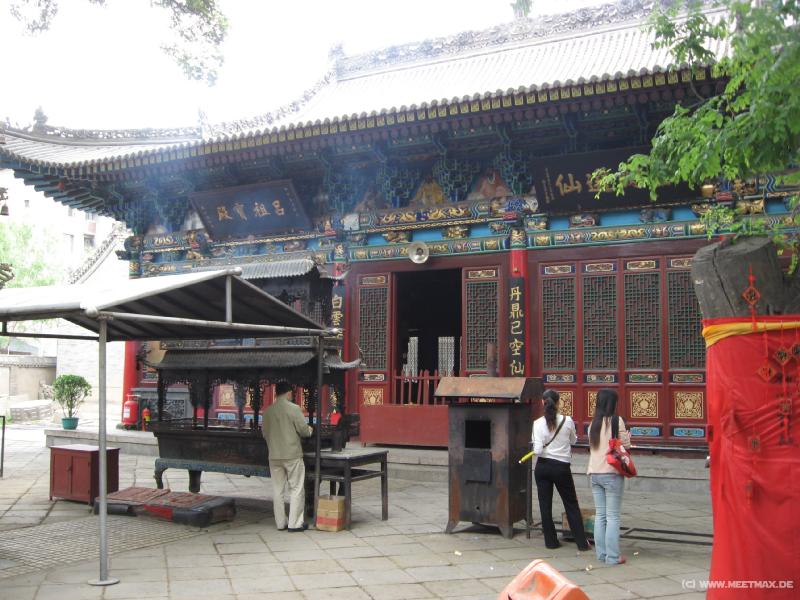 0372_White_Cloud_Temple
