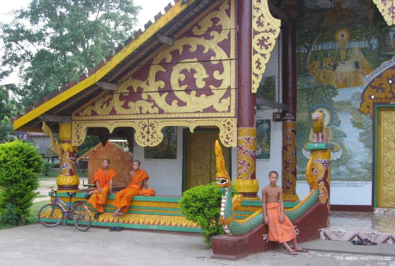 0888_Monks
