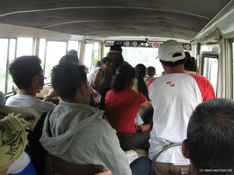 0971_Packed_bus