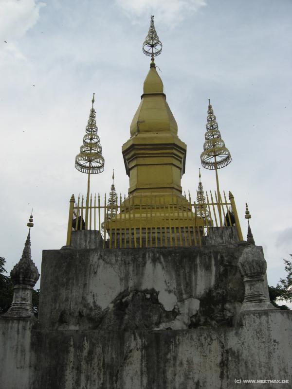 1001_Wat_Tham_Phu_Si