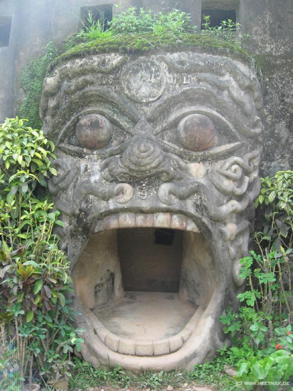 1221_Buddha_Park