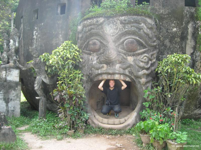 1222_Markus_in_the_mouth