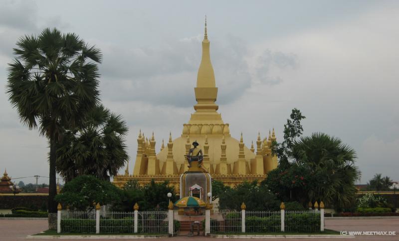 1251_Phat_That_Luang