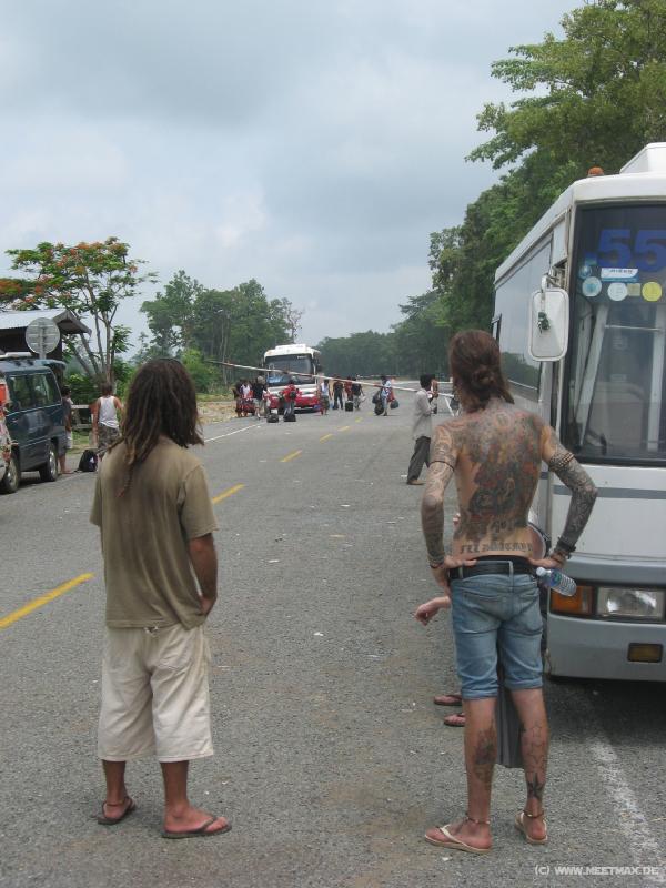 1371_Border_people