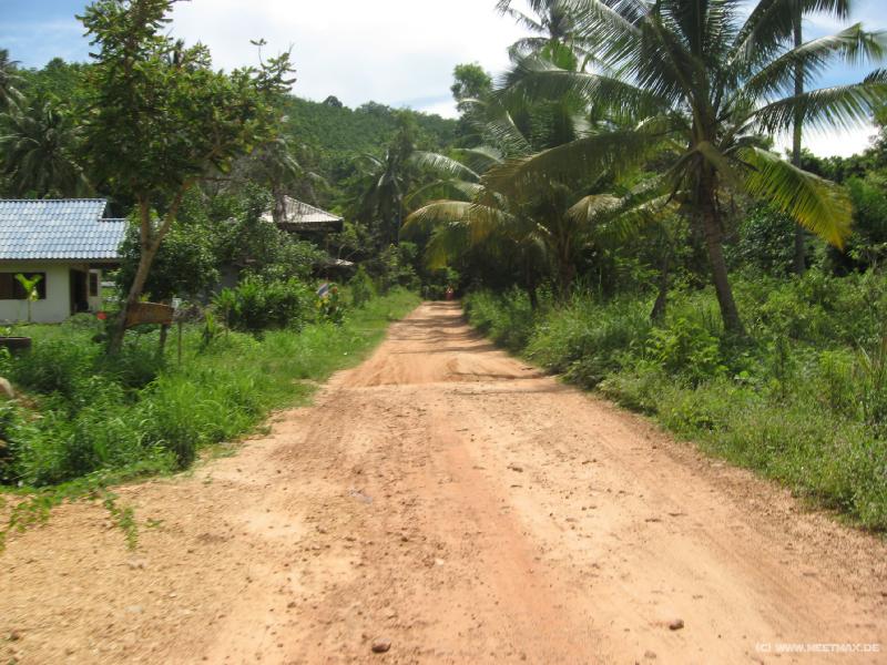1970_Ko_Jum_road