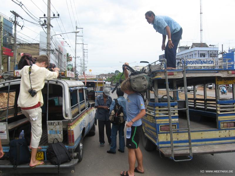 2032_Tuktuk_change