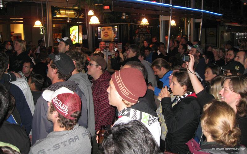 2361_Public_viewing