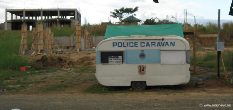 3456_Police_caravan