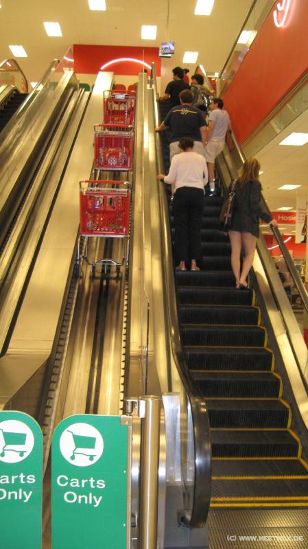 3858_Carts_escalator