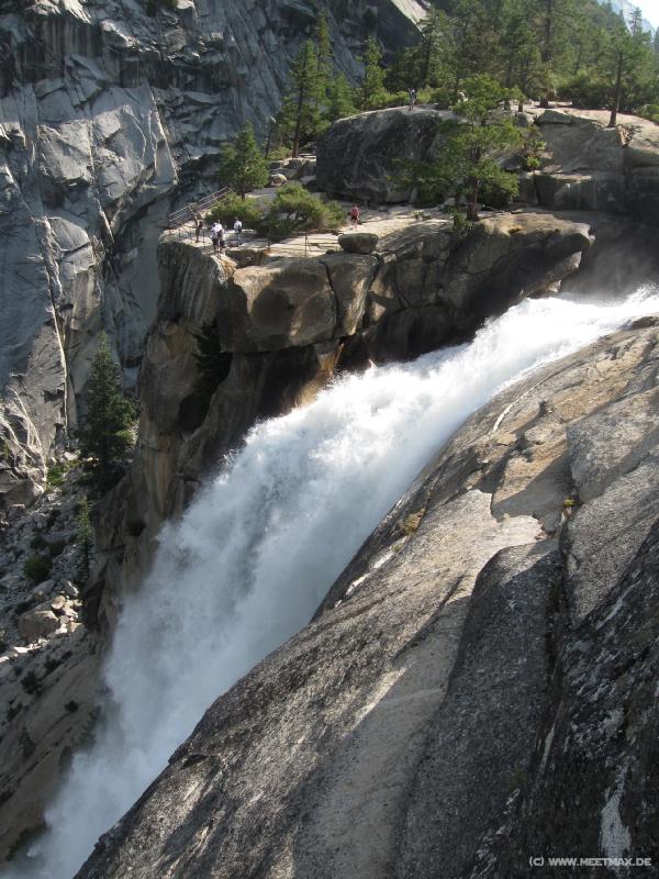 4324_Nevada_Fall