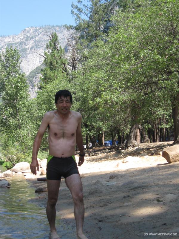 0071_Freezing_swimmer