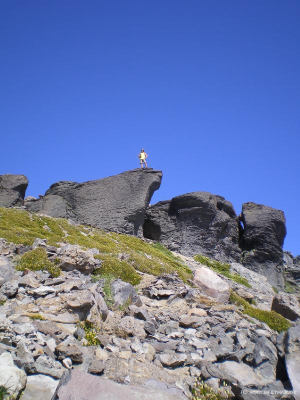 0457_Markus_on_the_rocks