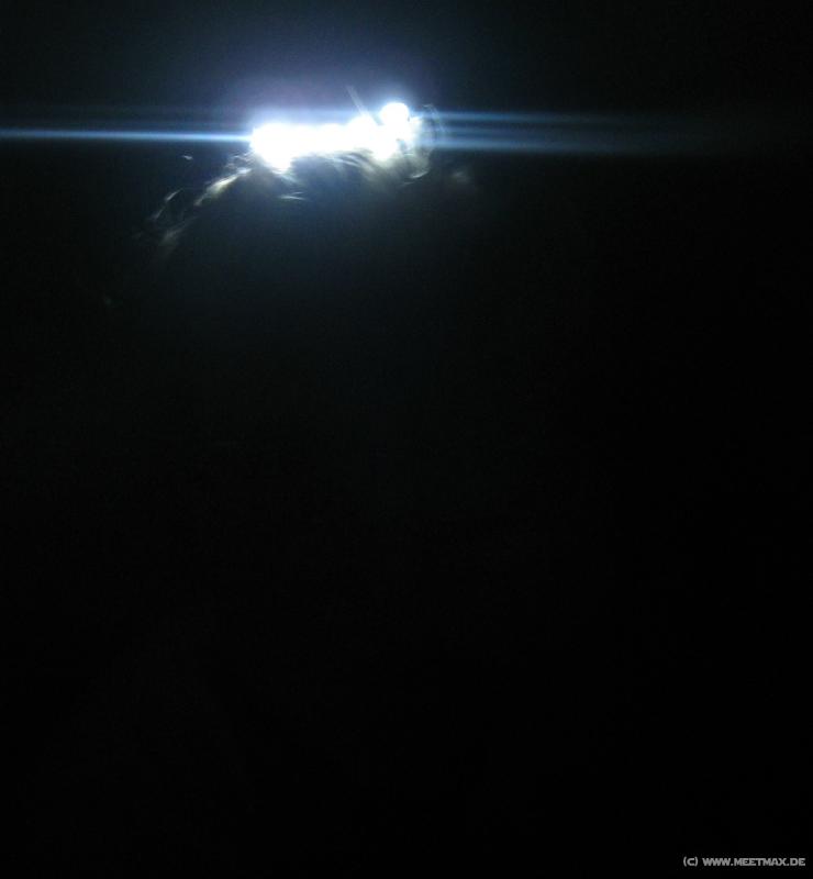 1092_Light_in_the_dark