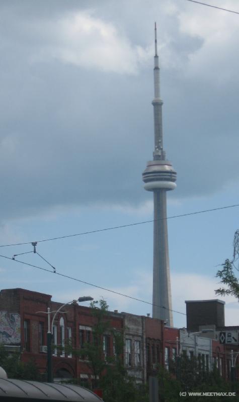 1587_CN-Tower