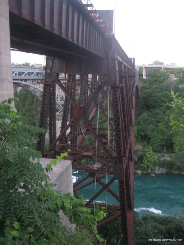 1748_Bridges
