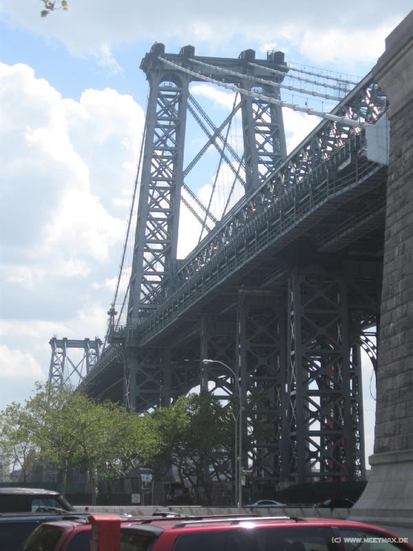 2049_Williamsburg_Bridge