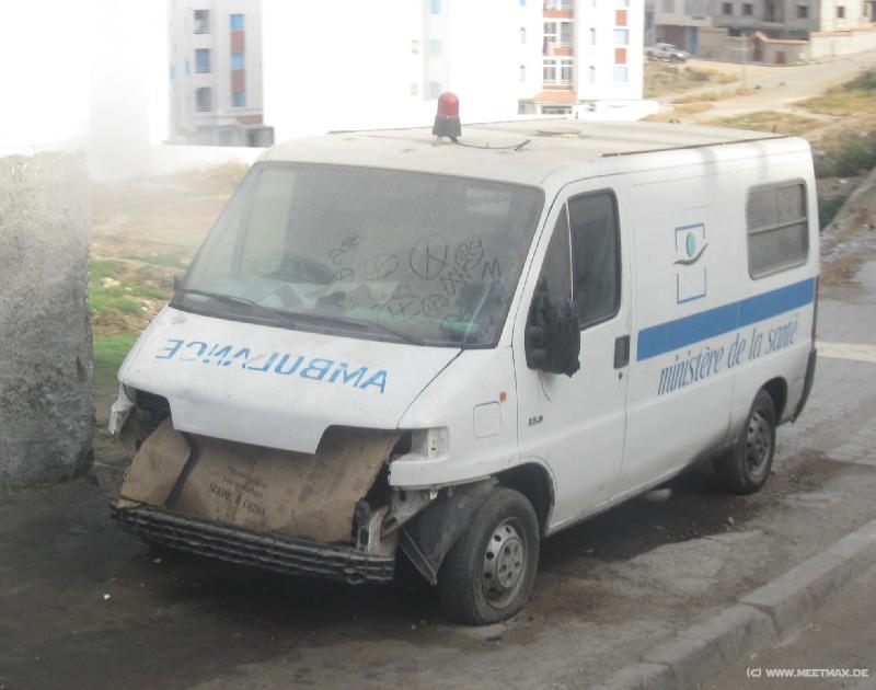 2728_Ambulance