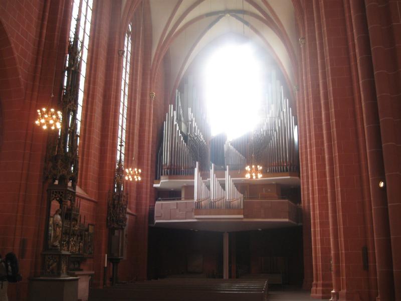 6362_Dom