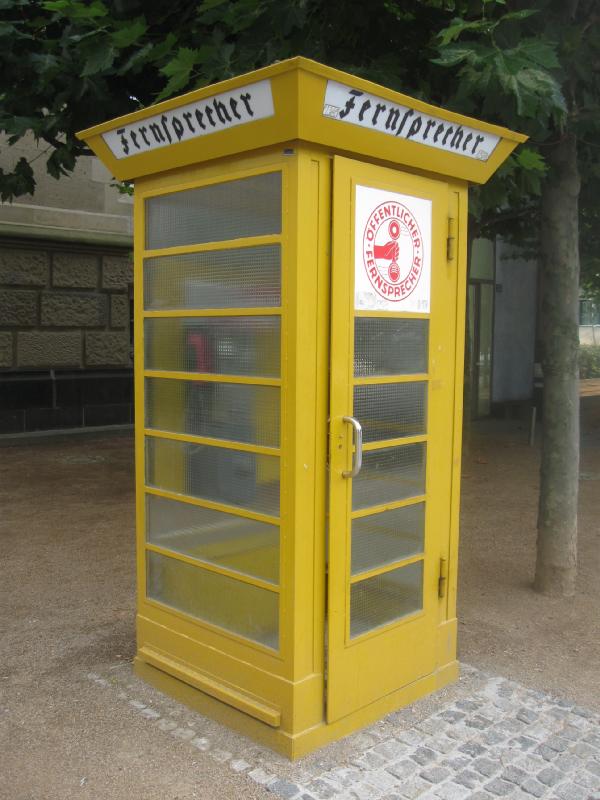 6388_Phone_box